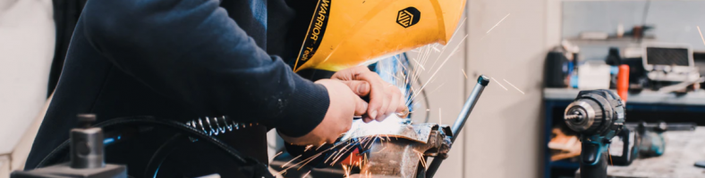 Création d’un référentiel produit à partir de données commerciales en accord avec la faisabilité en usine